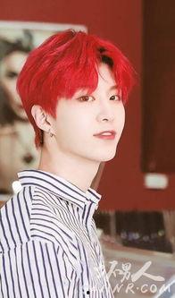 范丞丞照片高清,青春魅力，光影交织