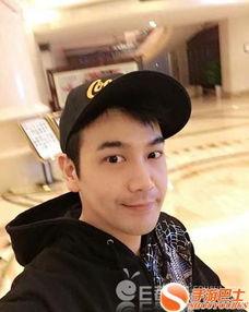 张智尧年轻照片,重温偶像青涩时光